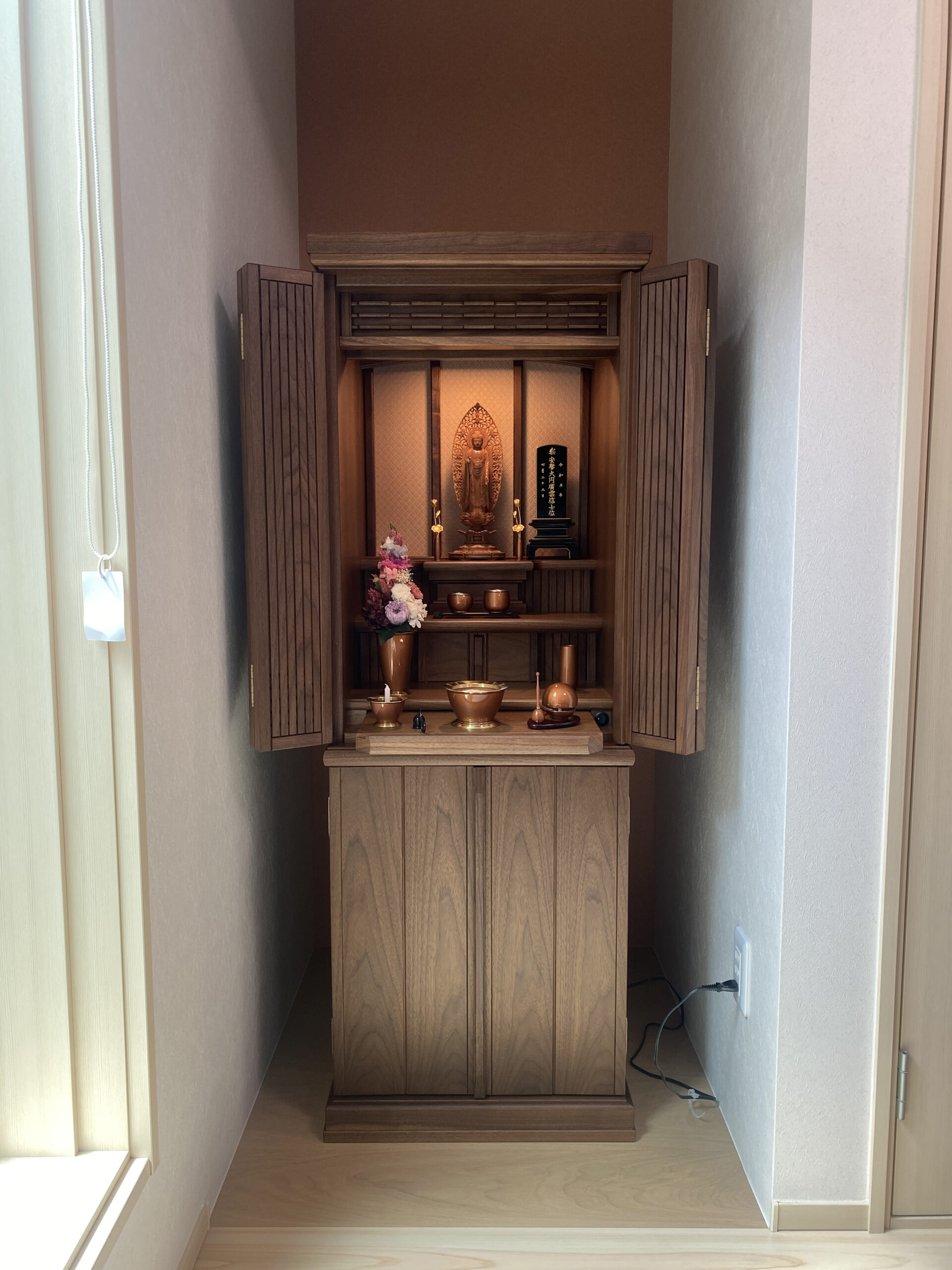 大和市S様　家具調仏壇　　ウォールナット No９６９３１５ 仏壇納品事例
