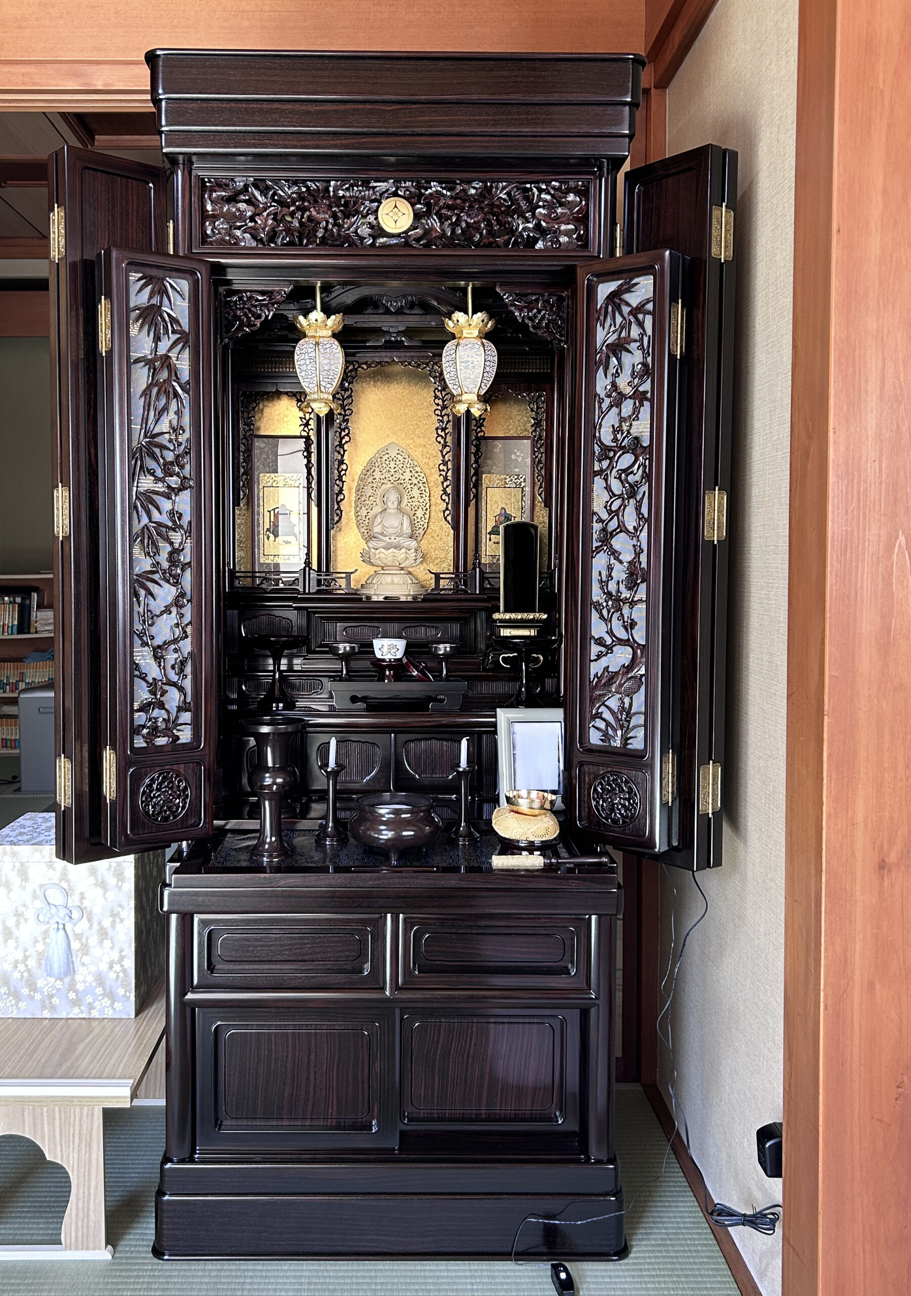 【2025年1月】埼玉県富士見市Y様　本黒檀支輪東京型四君子20巾胴長　 No.321167　仏壇納品事例